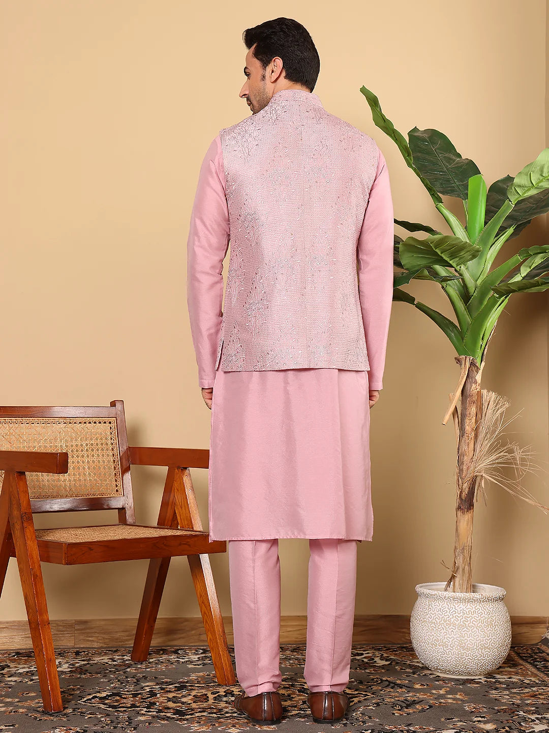Men's Full Sleeve Pink Kurta Pyjama & Pink Embroidered Nehru Jacket – Pink