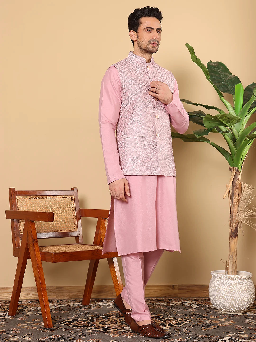 Men's Full Sleeve Pink Kurta Pyjama & Pink Embroidered Nehru Jacket – Pink