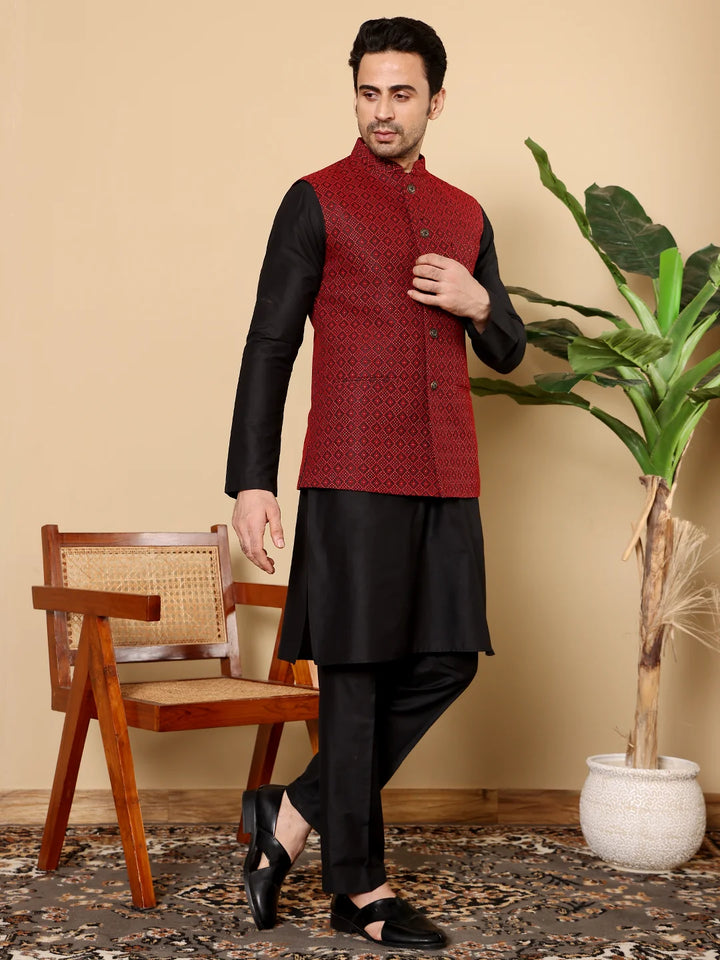 Men's Full Sleeve Black Kurta Pyjama & Red Embroidered Nehru Jacket – Red