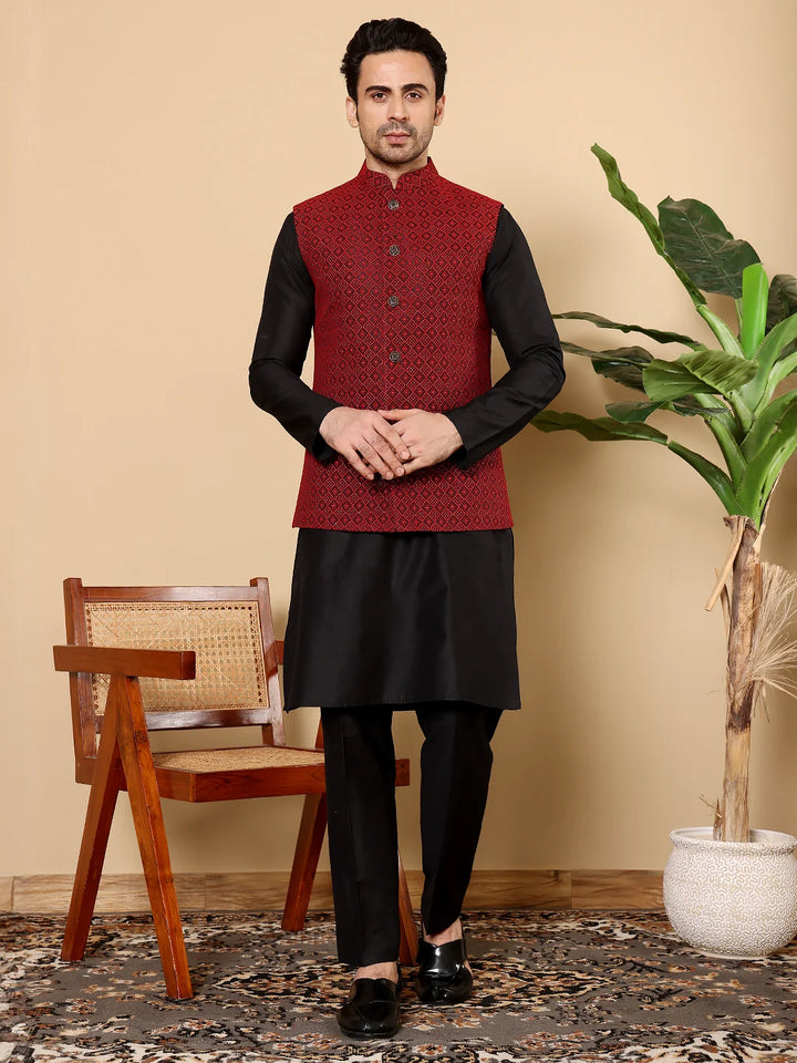 Men's Full Sleeve Black Kurta Pyjama & Red Embroidered Nehru Jacket – Red