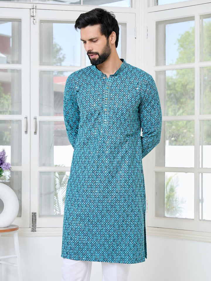 Men Blue Embroidered Straight Kurta