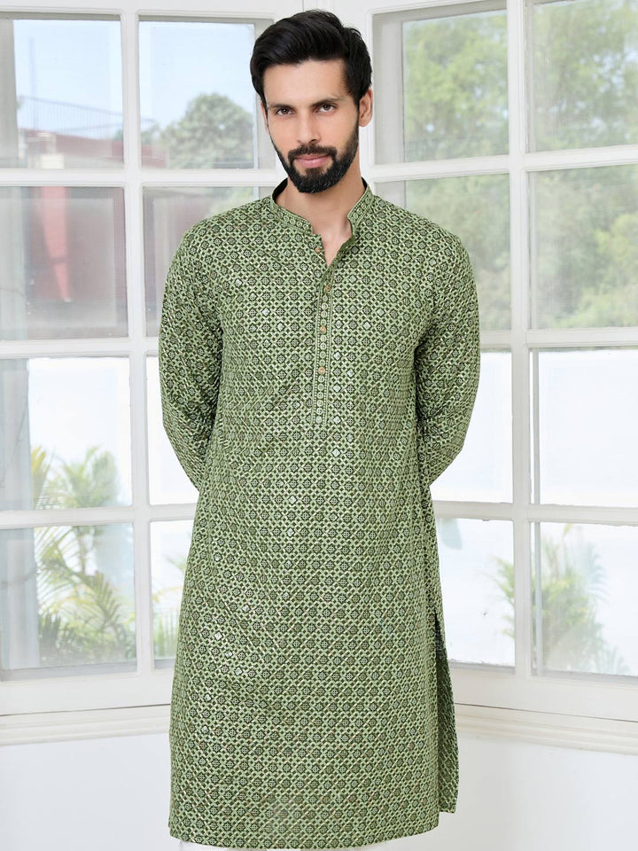 Men Dark Green Embroidered Straight Kurta