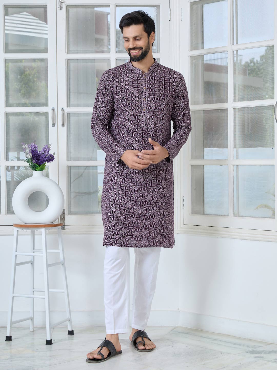 Men Purple-Lavender Embroidered Mandarin Collar Straight Kurta