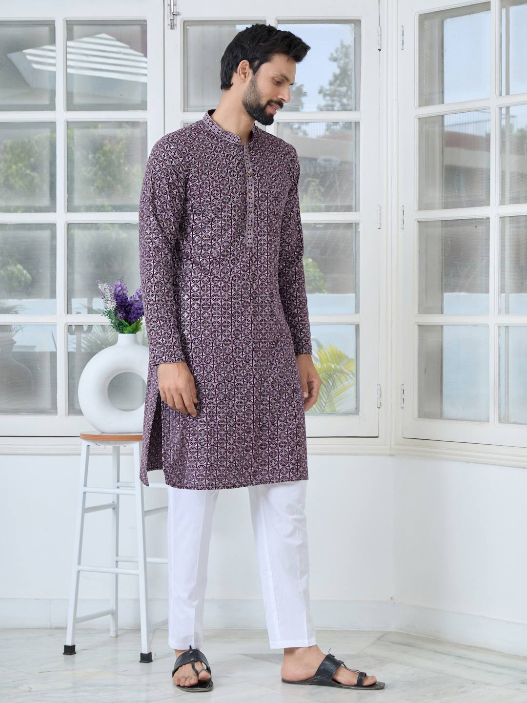 Men Purple-Lavender Embroidered Mandarin Collar Straight Kurta