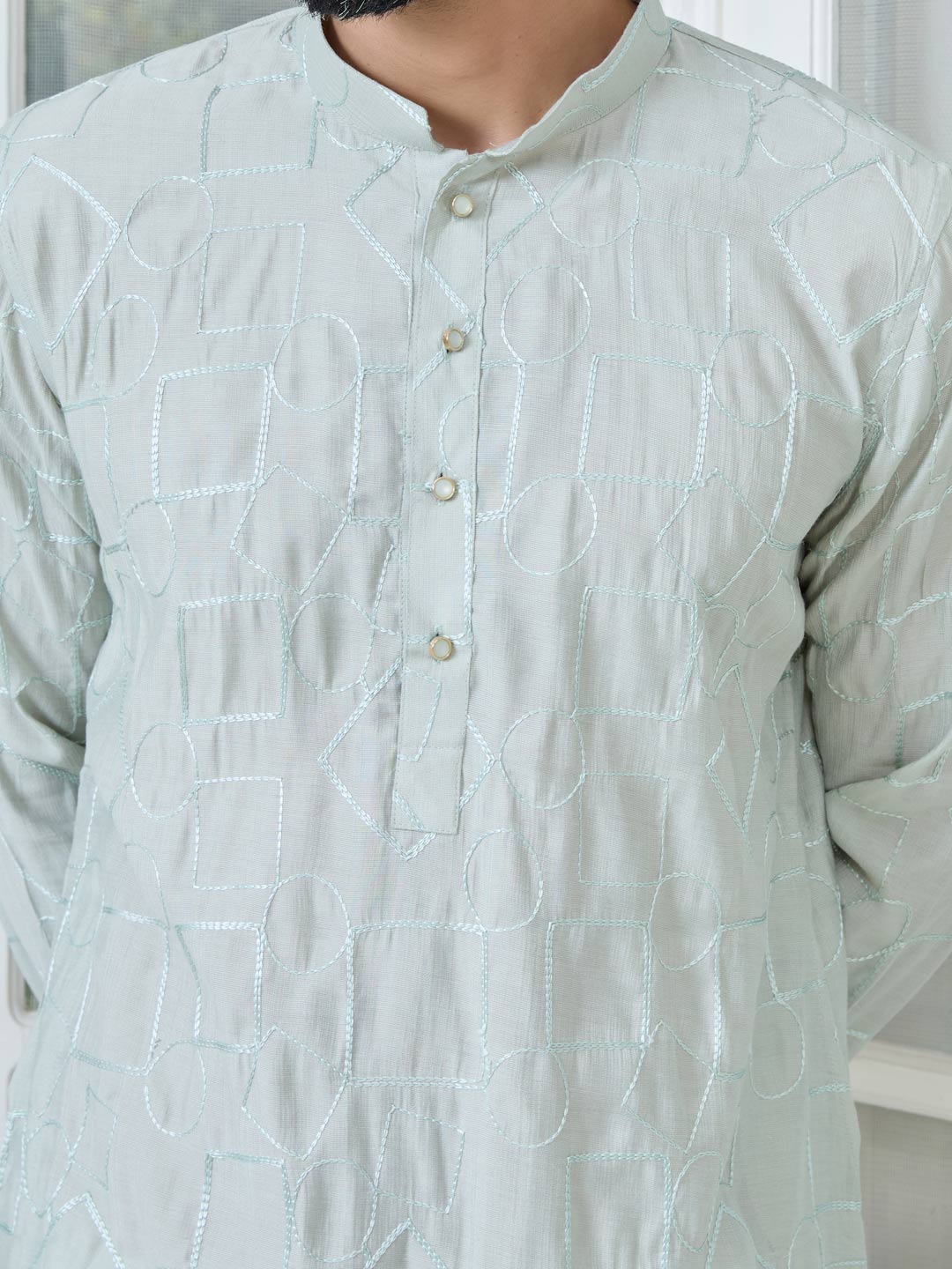Gray Geometric Embroidered Thread Work Mandarin Collar Straight Kurta with Pyjama with Pyjama