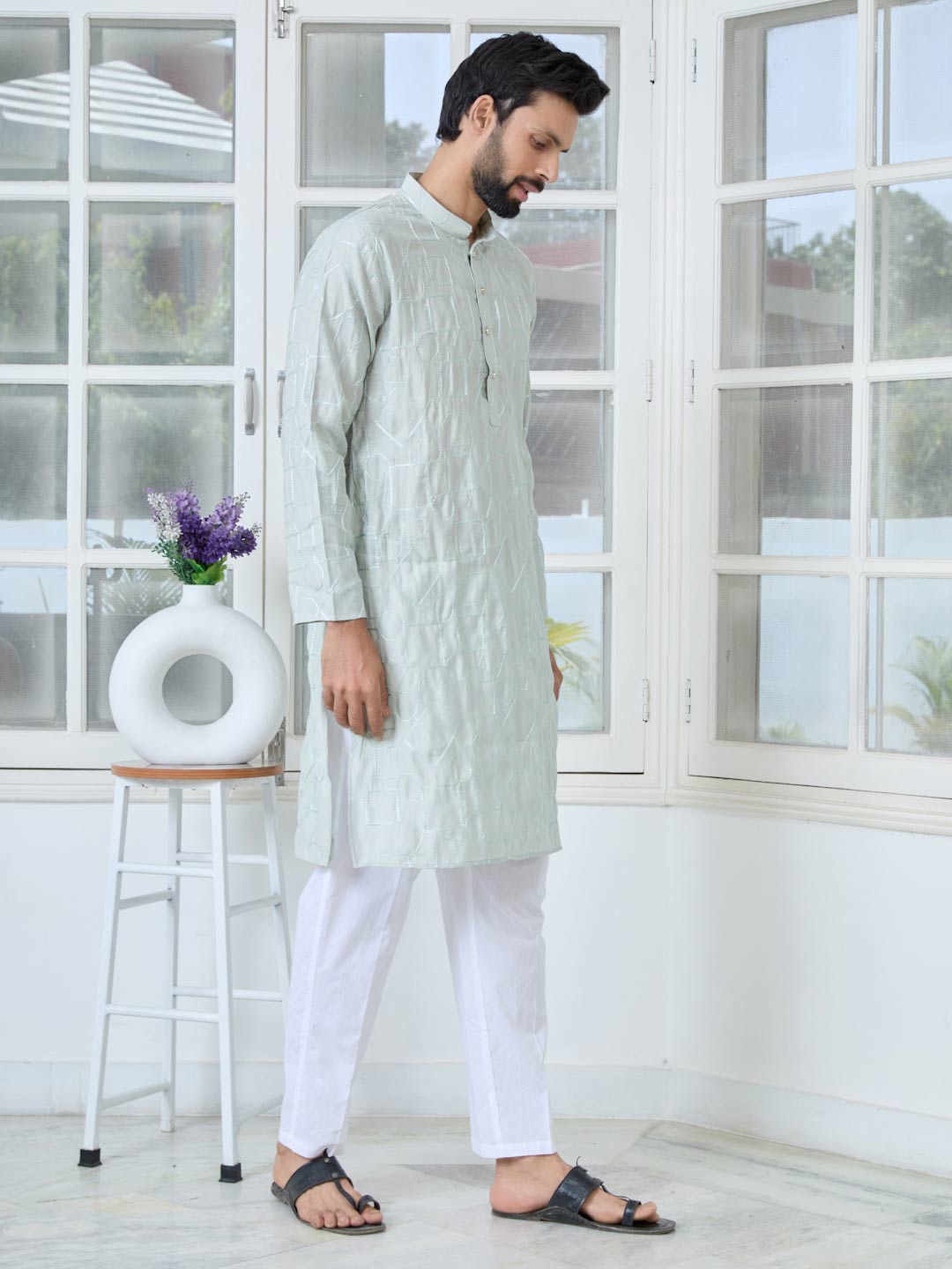 Gray Geometric Embroidered Thread Work Mandarin Collar Straight Kurta with Pyjama with Pyjama