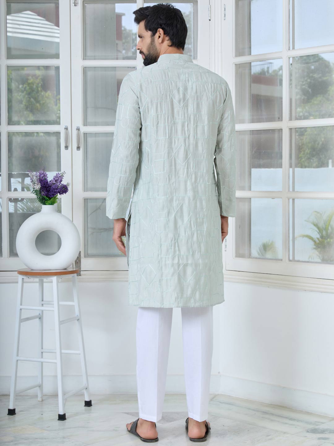 Gray Geometric Embroidered Thread Work Mandarin Collar Straight Kurta with Pyjama with Pyjama