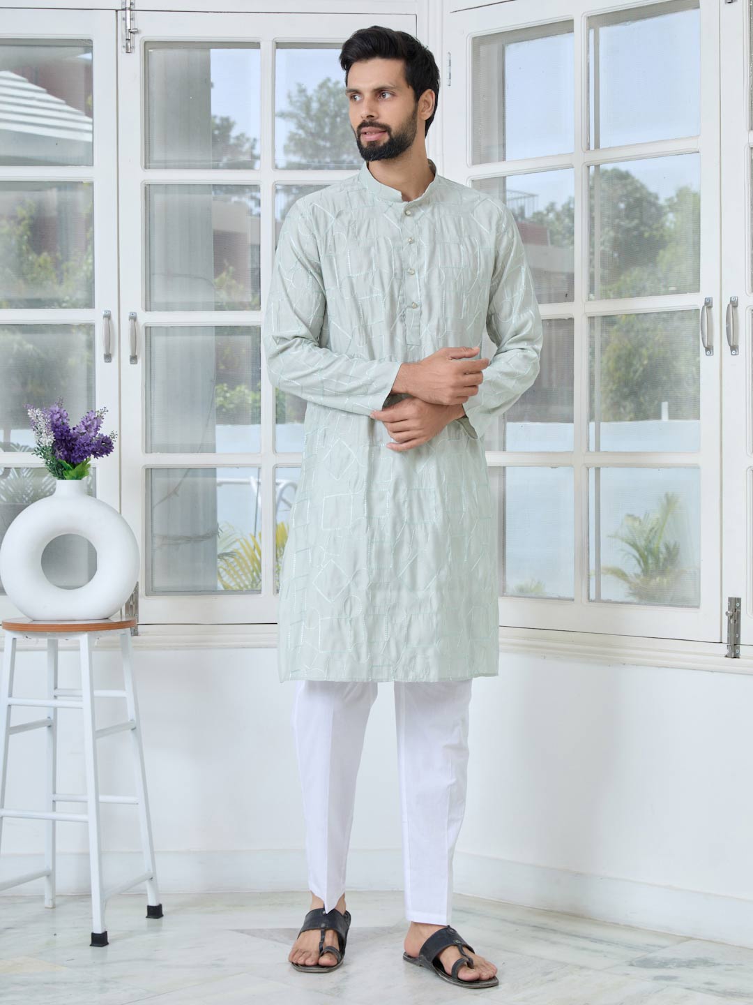 Gray Geometric Embroidered Thread Work Mandarin Collar Straight Kurta with Pyjama with Pyjama