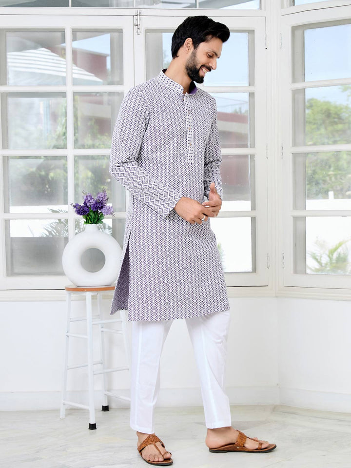 Purple Thread Embroidered and Sequinned Rayon Straight Kurta