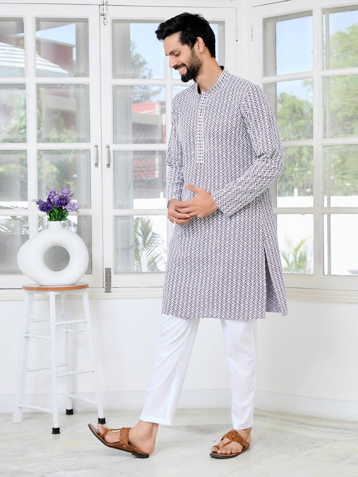 Purple Thread Embroidered and Sequinned Rayon Straight Kurta