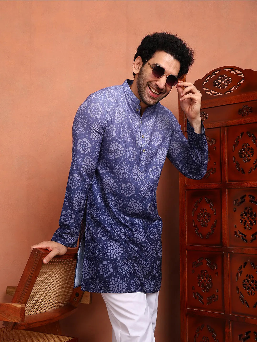 Men Blue Cotton Silk Ombre Printed Straight Kurta