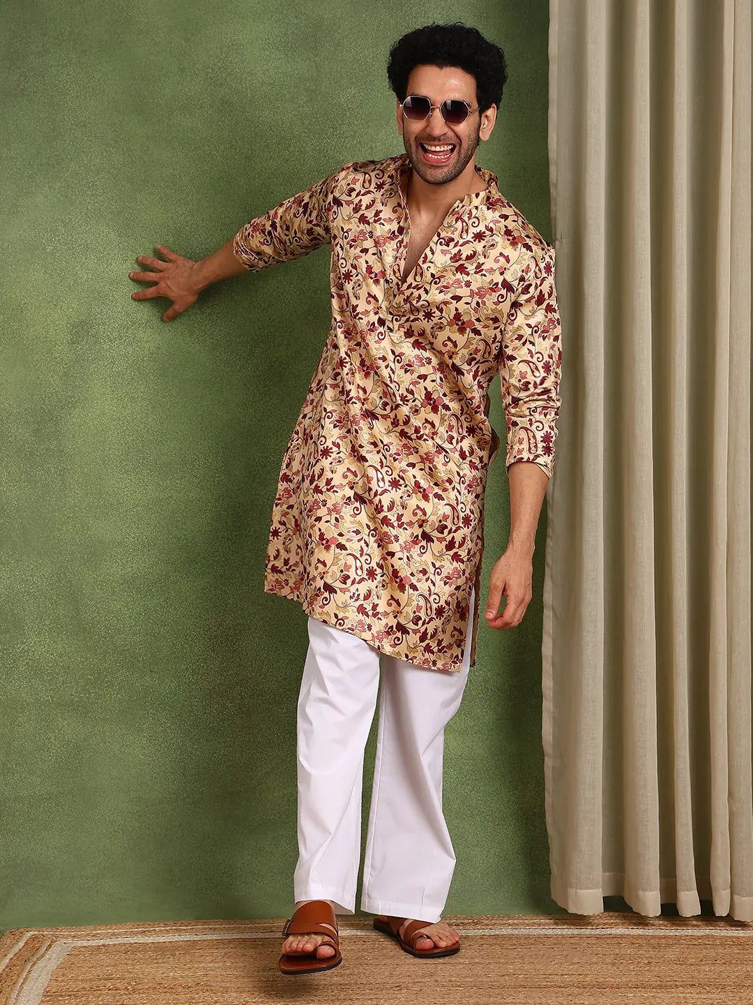Men Beige Floral Printed Floral Satin Kurta