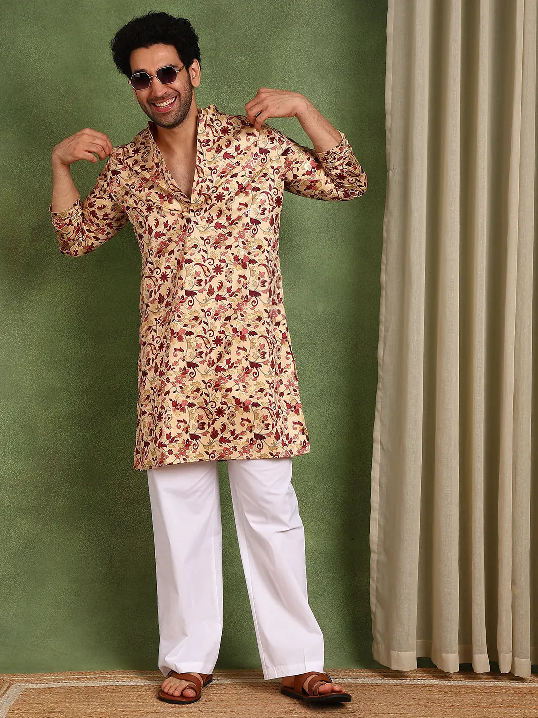Men Beige Floral Printed Floral Satin Kurta