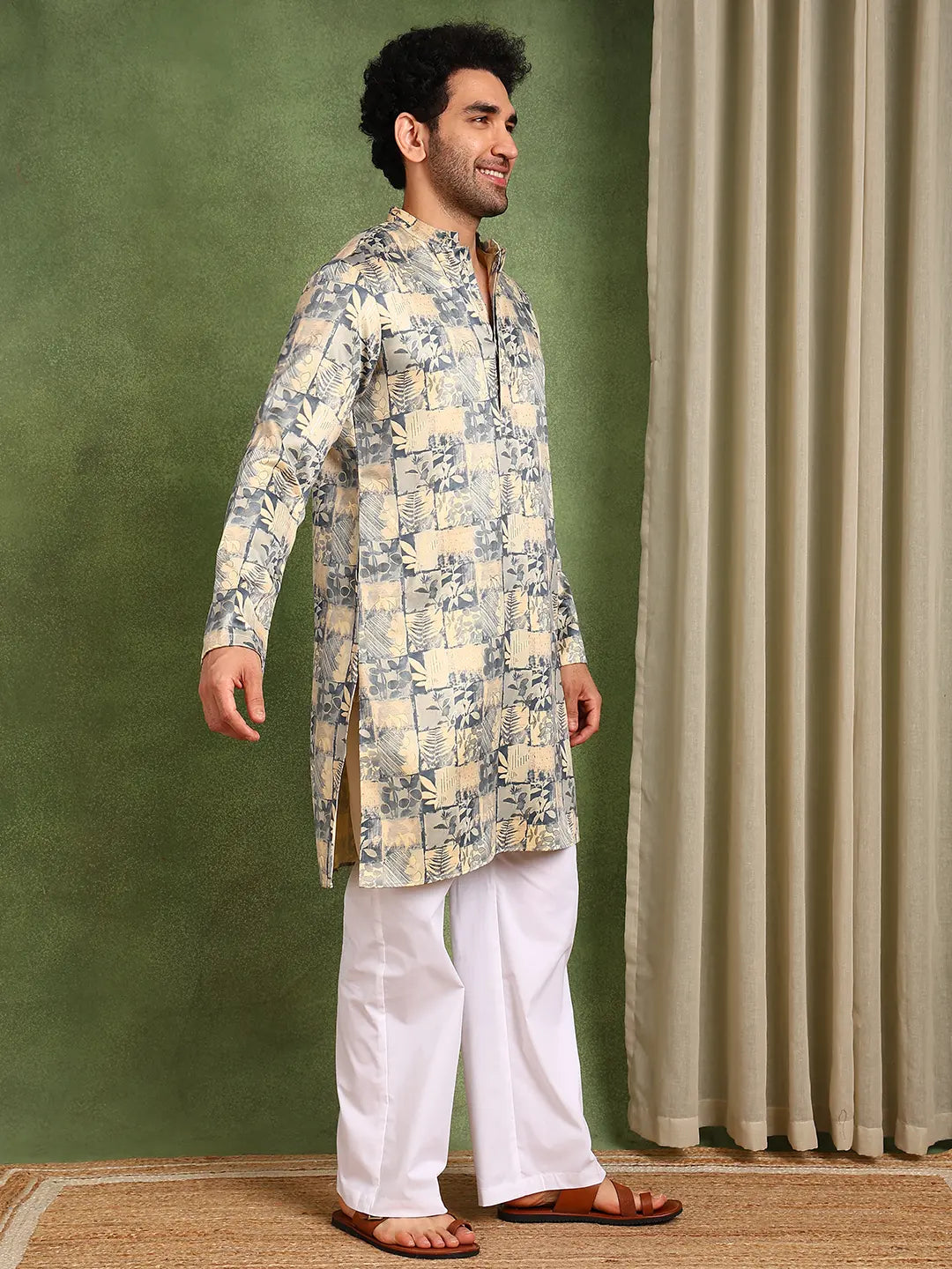Men Printed Satin Kurta