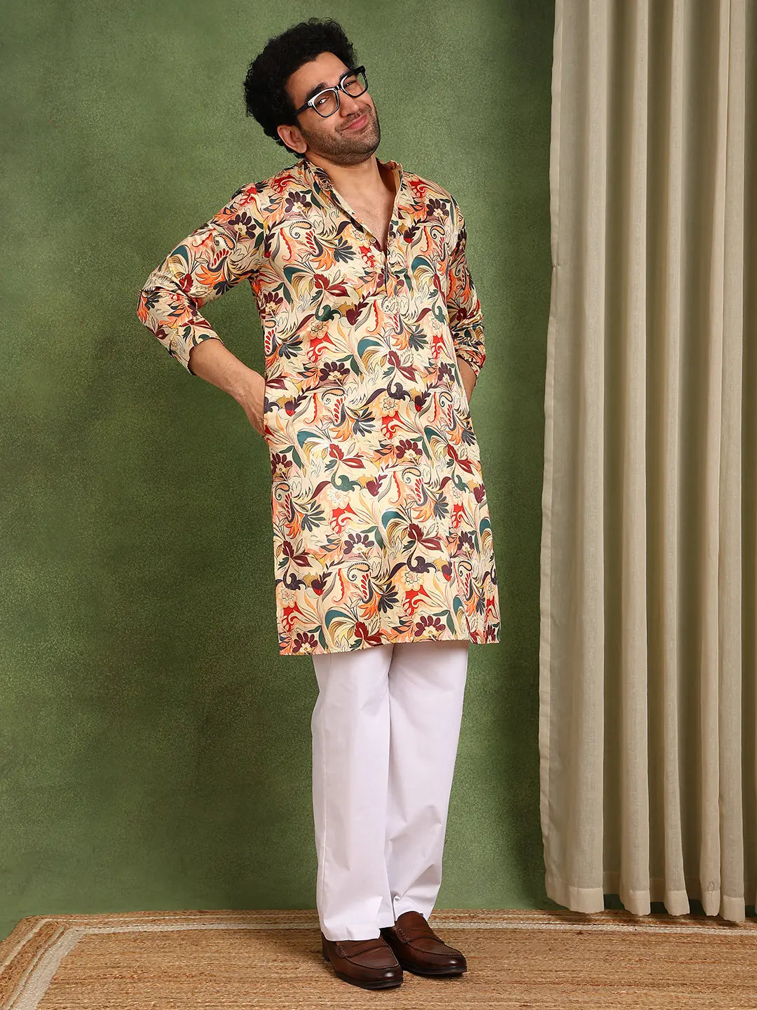 Men Beige Floral Printed Floral Chanderi Silk Kurta