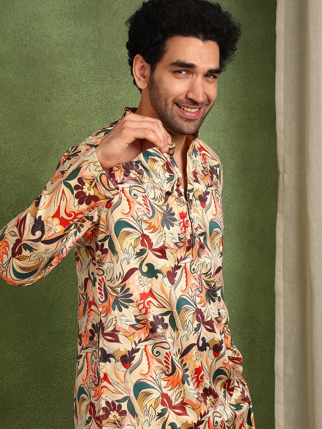 Men Beige Floral Printed Floral Chanderi Silk Kurta