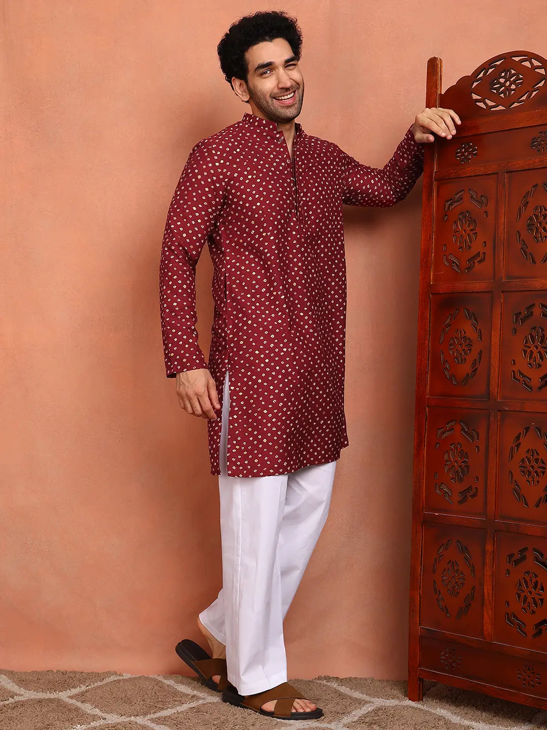 Men Bandhani Printed Chanderi Silk Kurta
