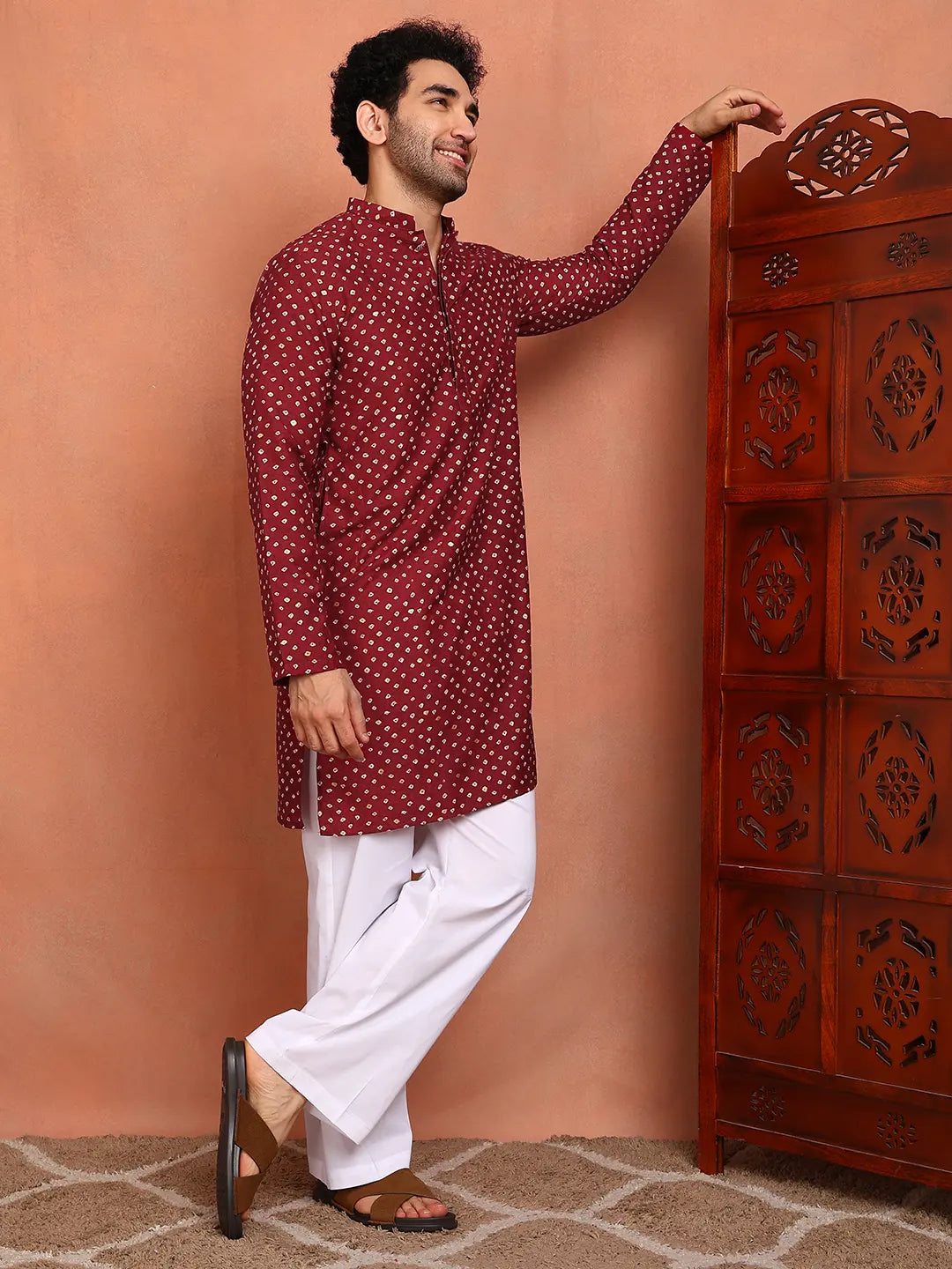 Men Bandhani Printed Chanderi Silk Kurta