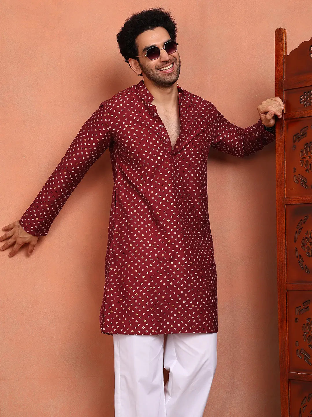 Men Bandhani Printed Chanderi Silk Kurta