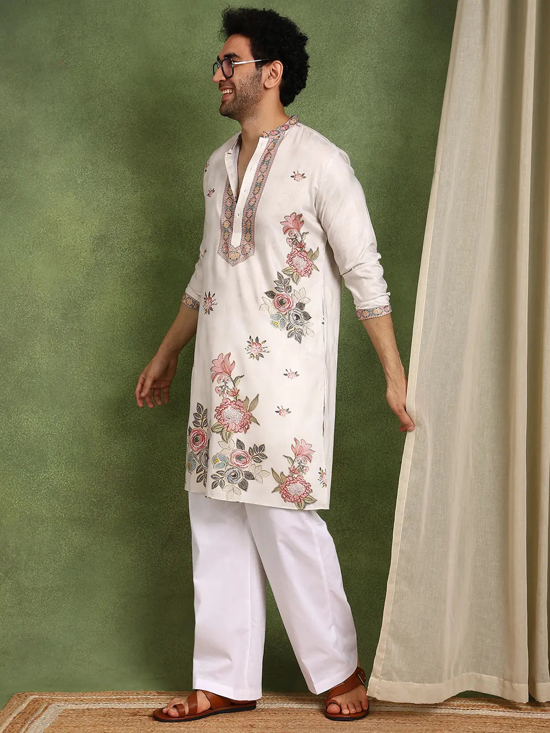 Men Off-White Chanderi Silk Straight Yoke Design Kurta