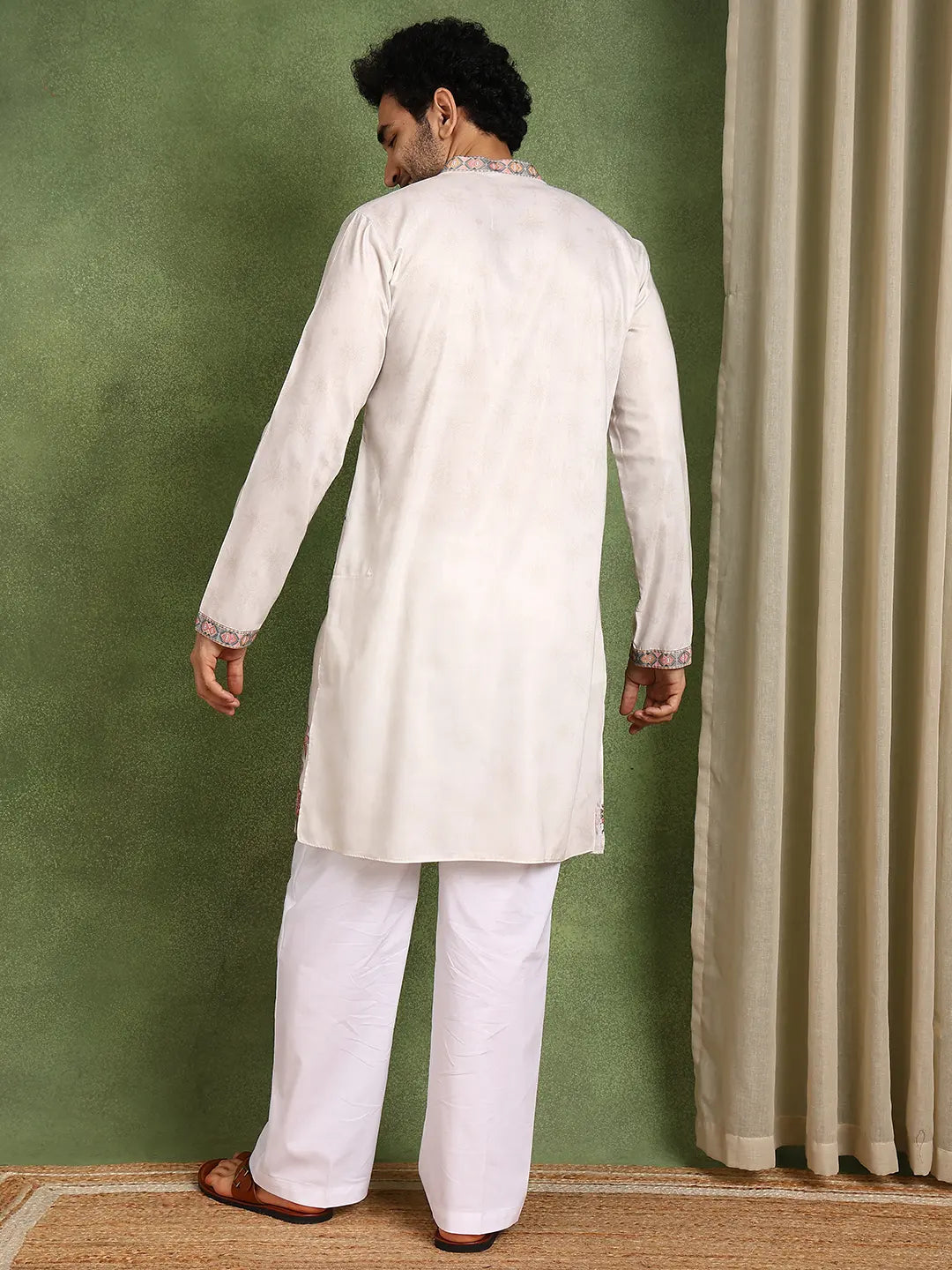Men Off-White Chanderi Silk Straight Yoke Design Kurta