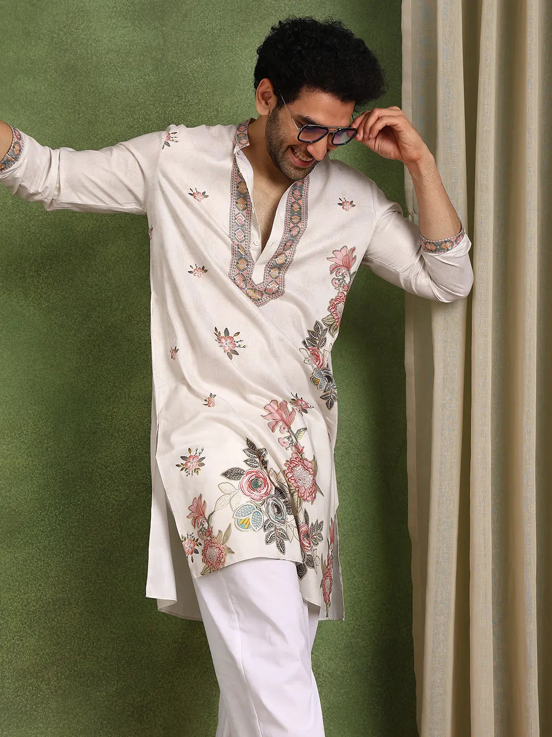 Men Off-White Chanderi Silk Straight Yoke Design Kurta