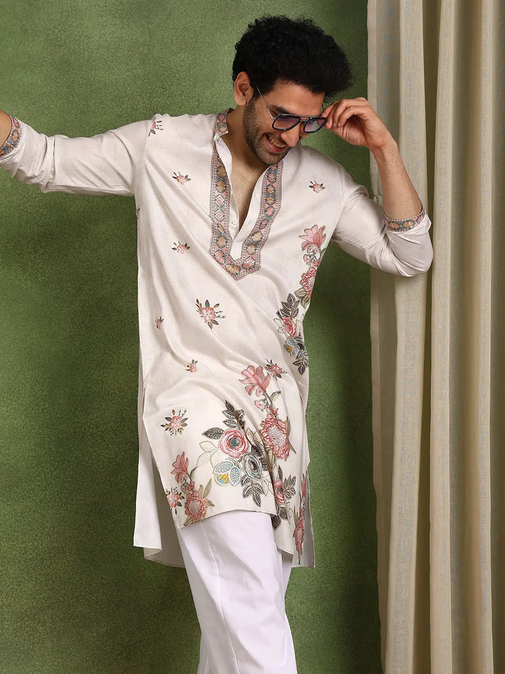 Men Off-White Chanderi Silk Straight Yoke Design Kurta