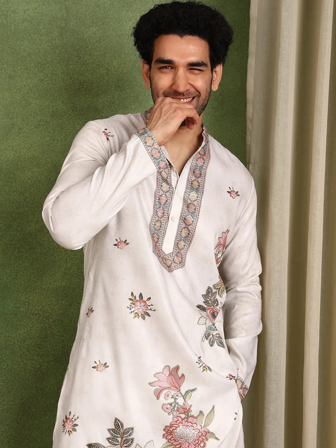 Men Off-White Chanderi Silk Straight Yoke Design Kurta