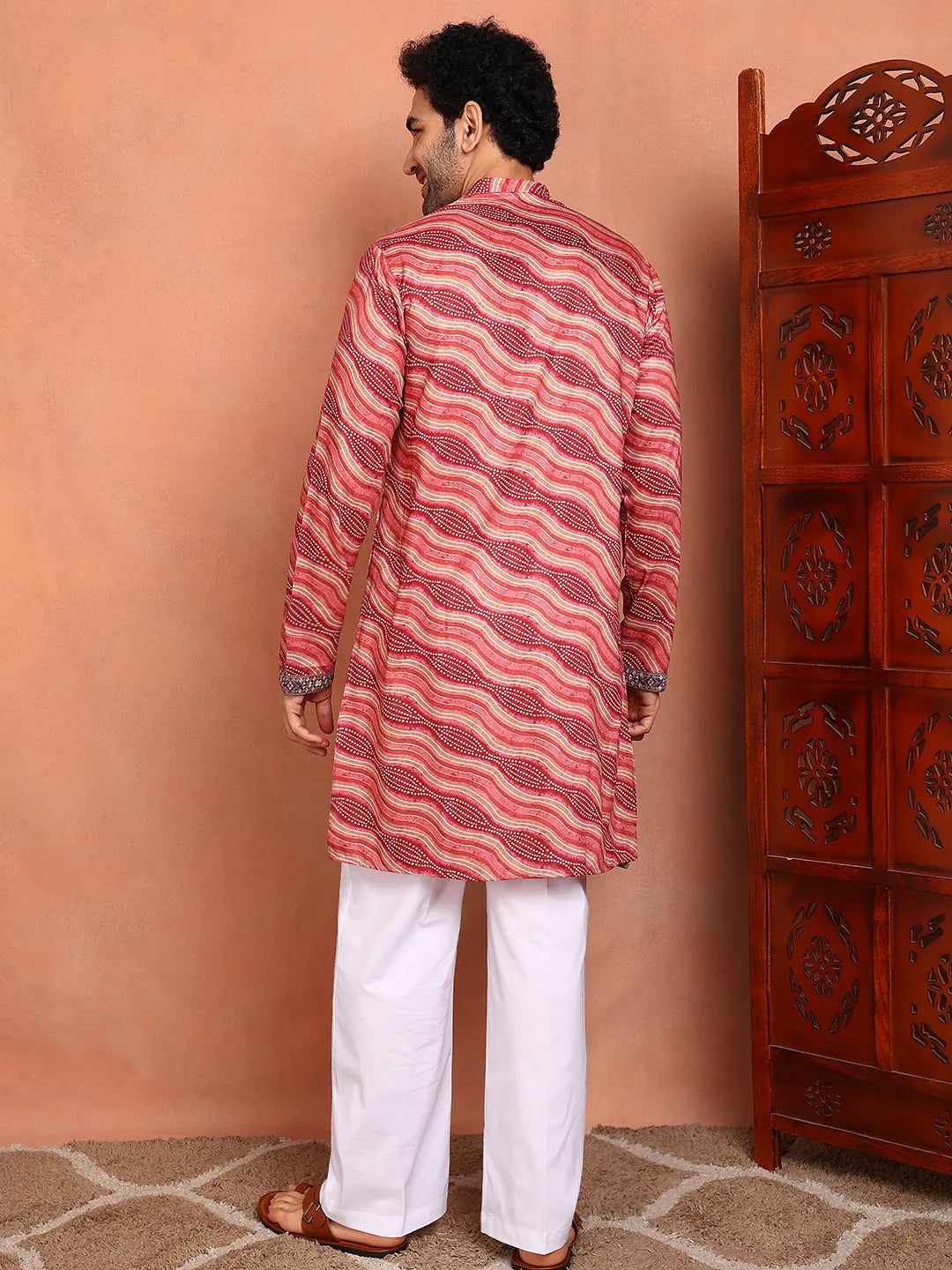Men Leheriya Printed Thread Work Chanderi Silk Kurta