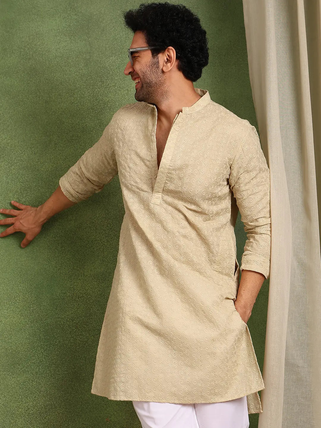 Men Cream Embroidered Cotton Straight Kurta
