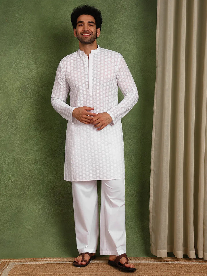 Men Cotton Chikankari Kurta