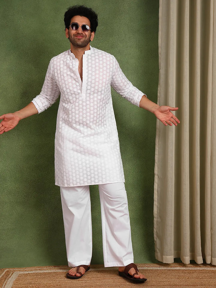 Men Cotton Chikankari Kurta