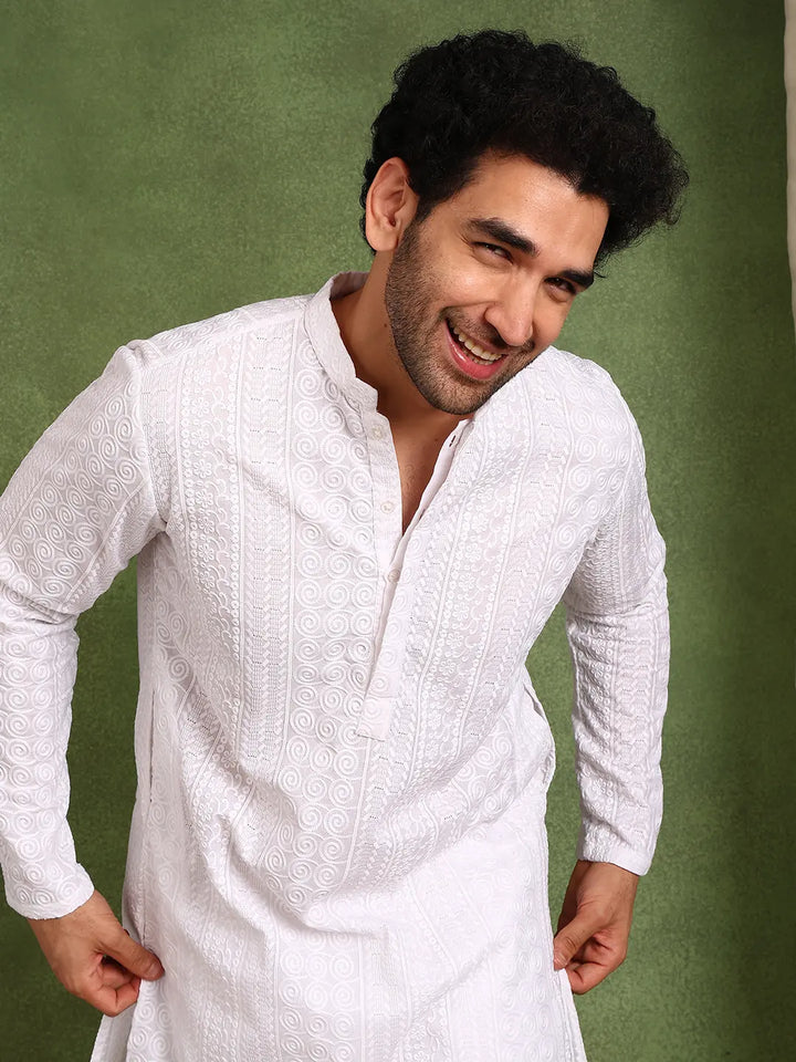 White Embroidered Chikankari Cotton Straight Kurta