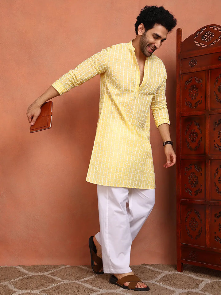 Men Embroidered Chikankari Cotton Kurta