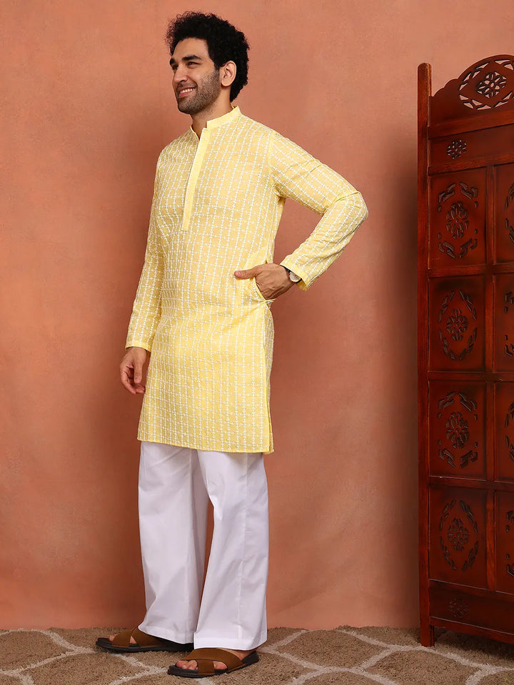 Men Embroidered Chikankari Cotton Kurta