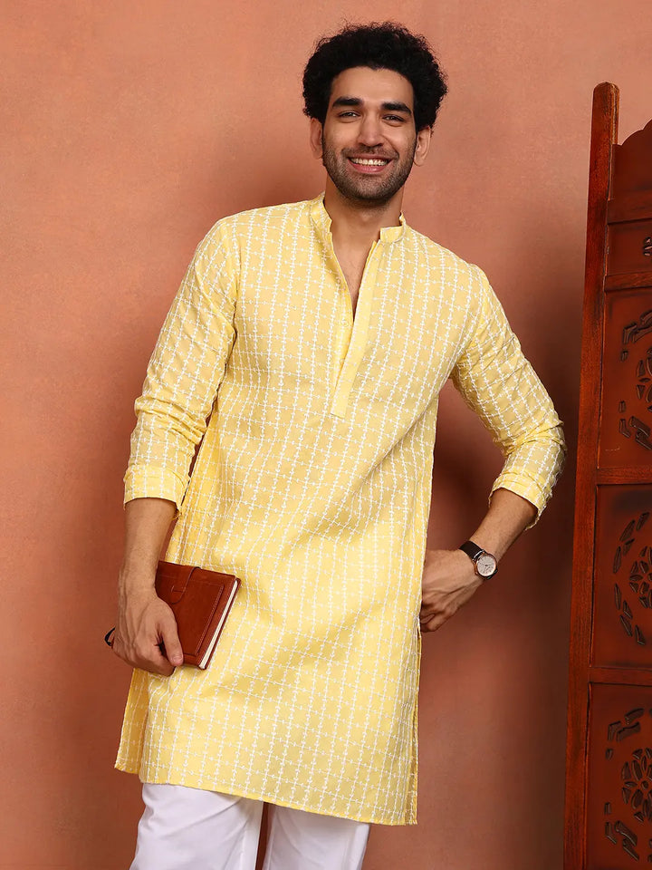 Men Embroidered Chikankari Cotton Kurta
