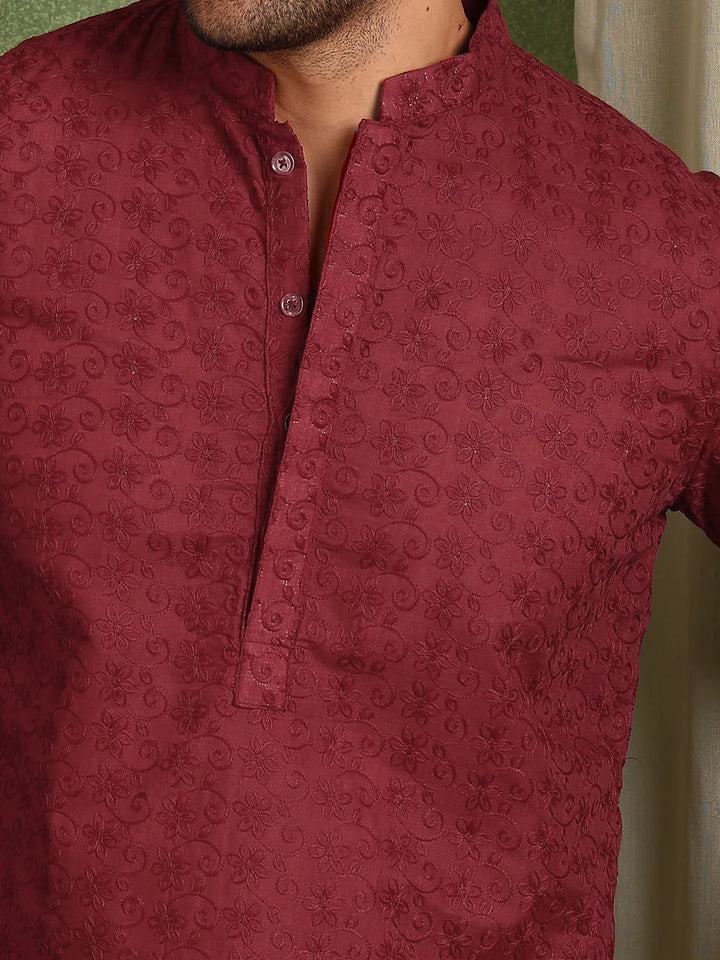 Men Maroon Embroidered Cotton Straight Kurta