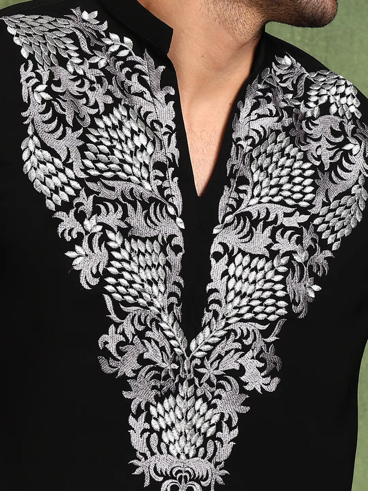 Men Black Embroidered Blended Straight Kurta