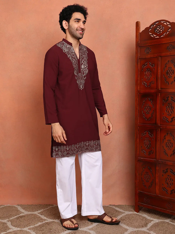Men Maroon Embroidered Blended Straight Kurta