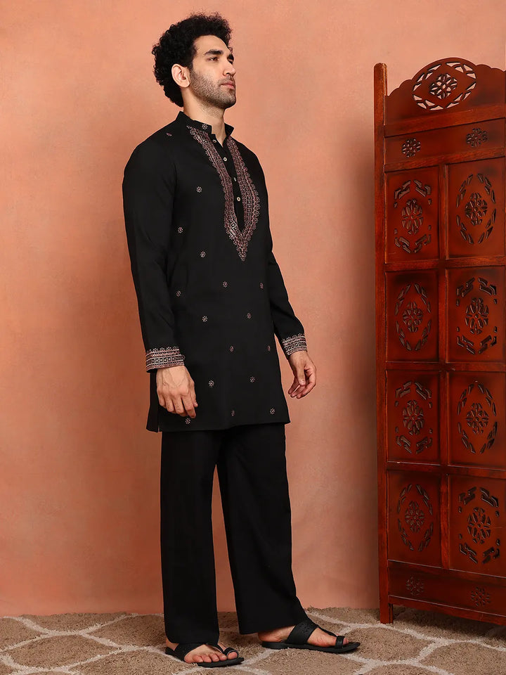 Men Black Cotton Silk Embroidered Thread Work Kurta