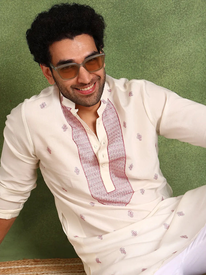Men Off-White Cotton Silk Straight Kurta