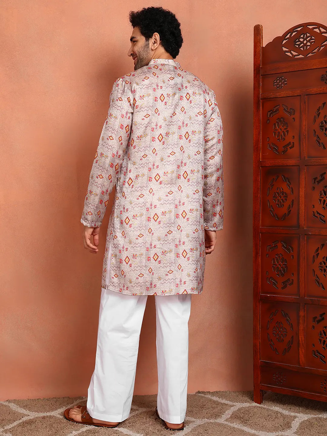 Men Grey Cotton Silk Straight Kurta With Pyjama