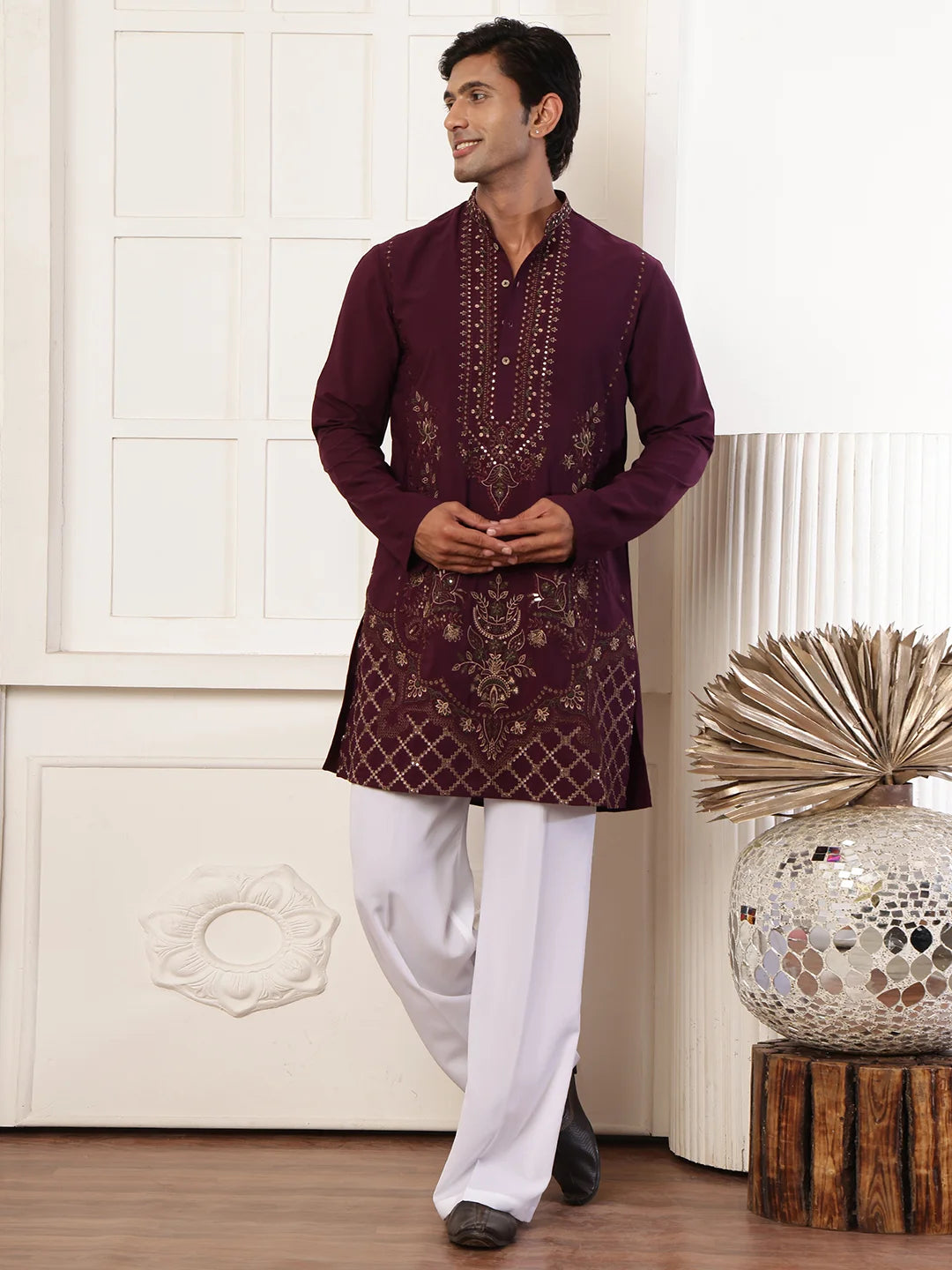 Magenta Chikankari Yoke Design Blended Straight Kurta for Men - Image 2