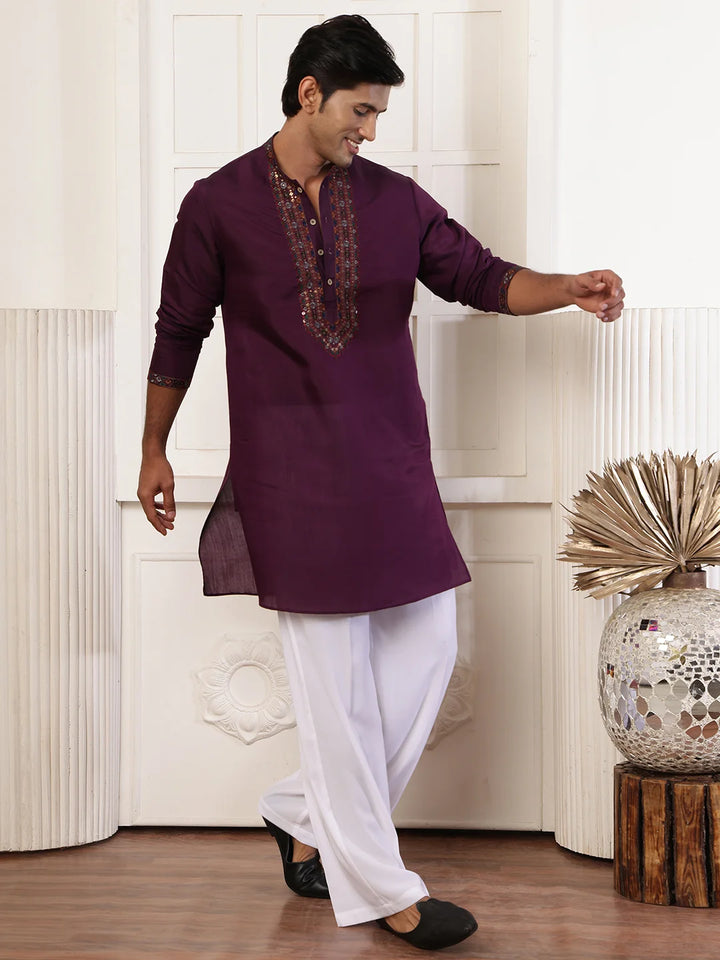 Magenta Thread Work Yoke Design Blended Straight Kurta for Men - Image 2