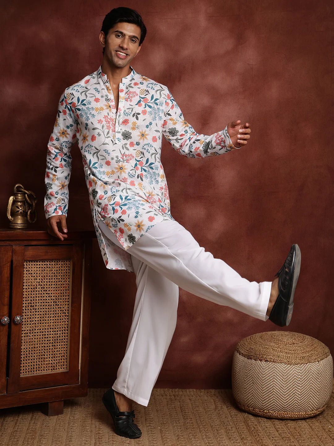 White Printed Cotton Straight Kurta for Men - Image 5