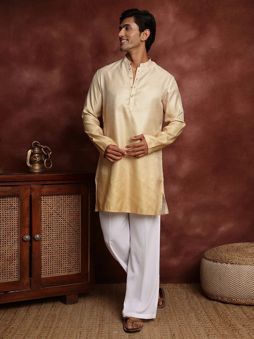 Gold Sequins Striped Blended Straight Kurta for Men - Image 4