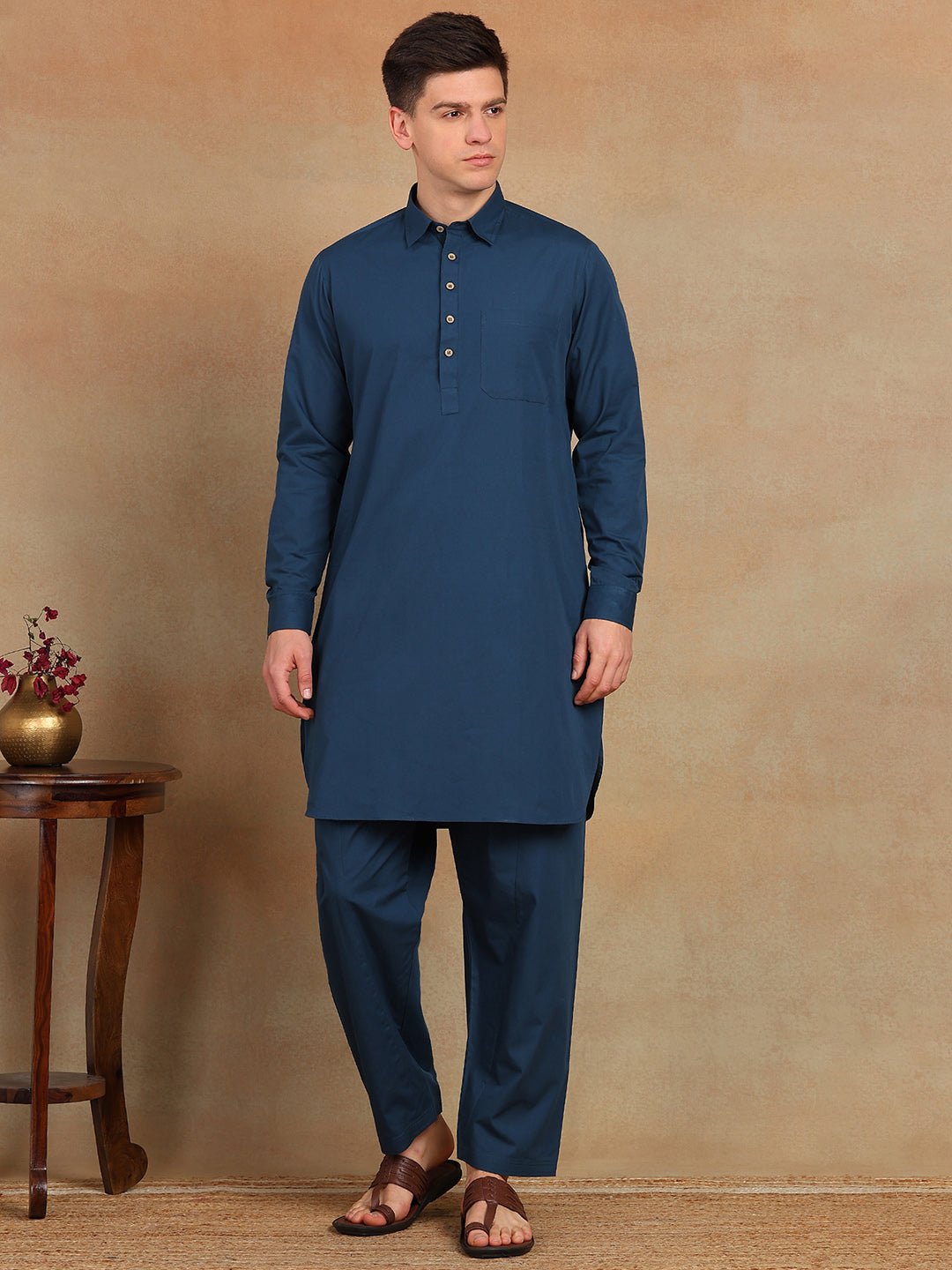 Men's Solid Pathani Kurta with pyjama