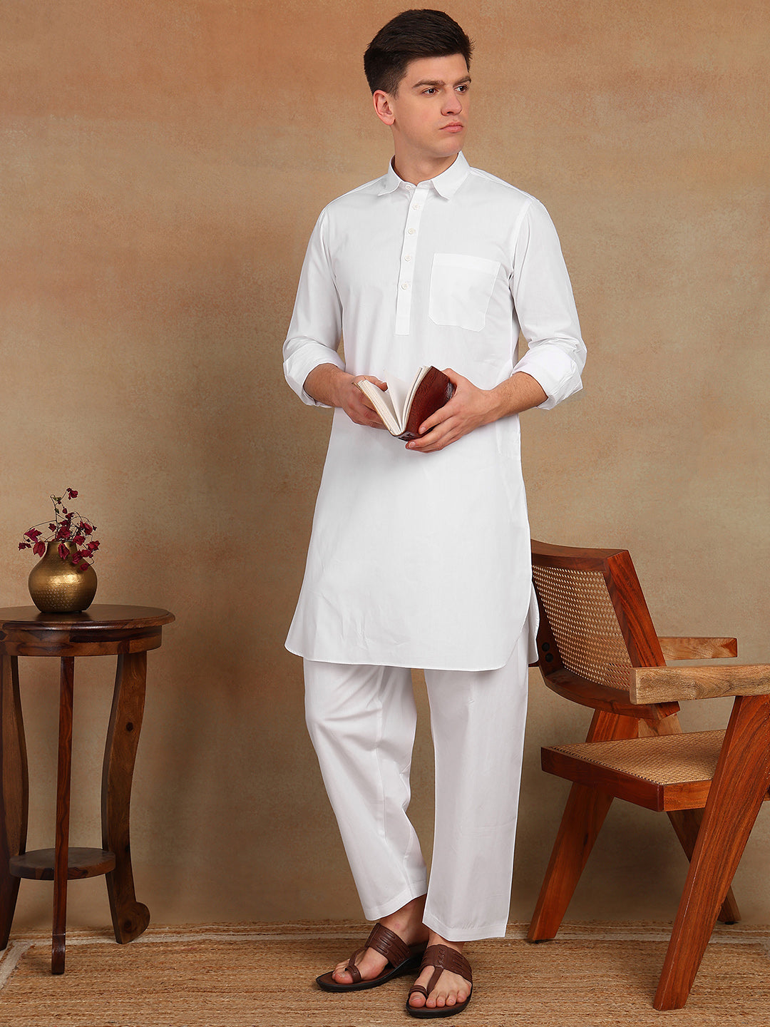 Men's Solid Pathani Kurta with pyjama