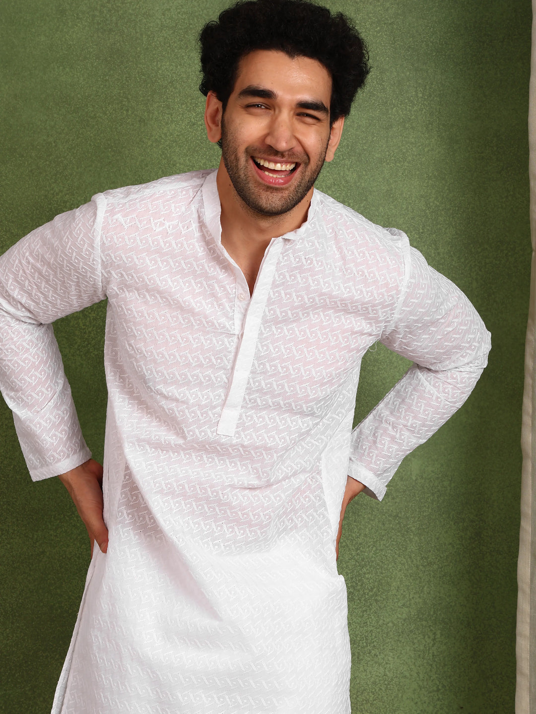Men Embroidered Chikankari Cotton Kurta