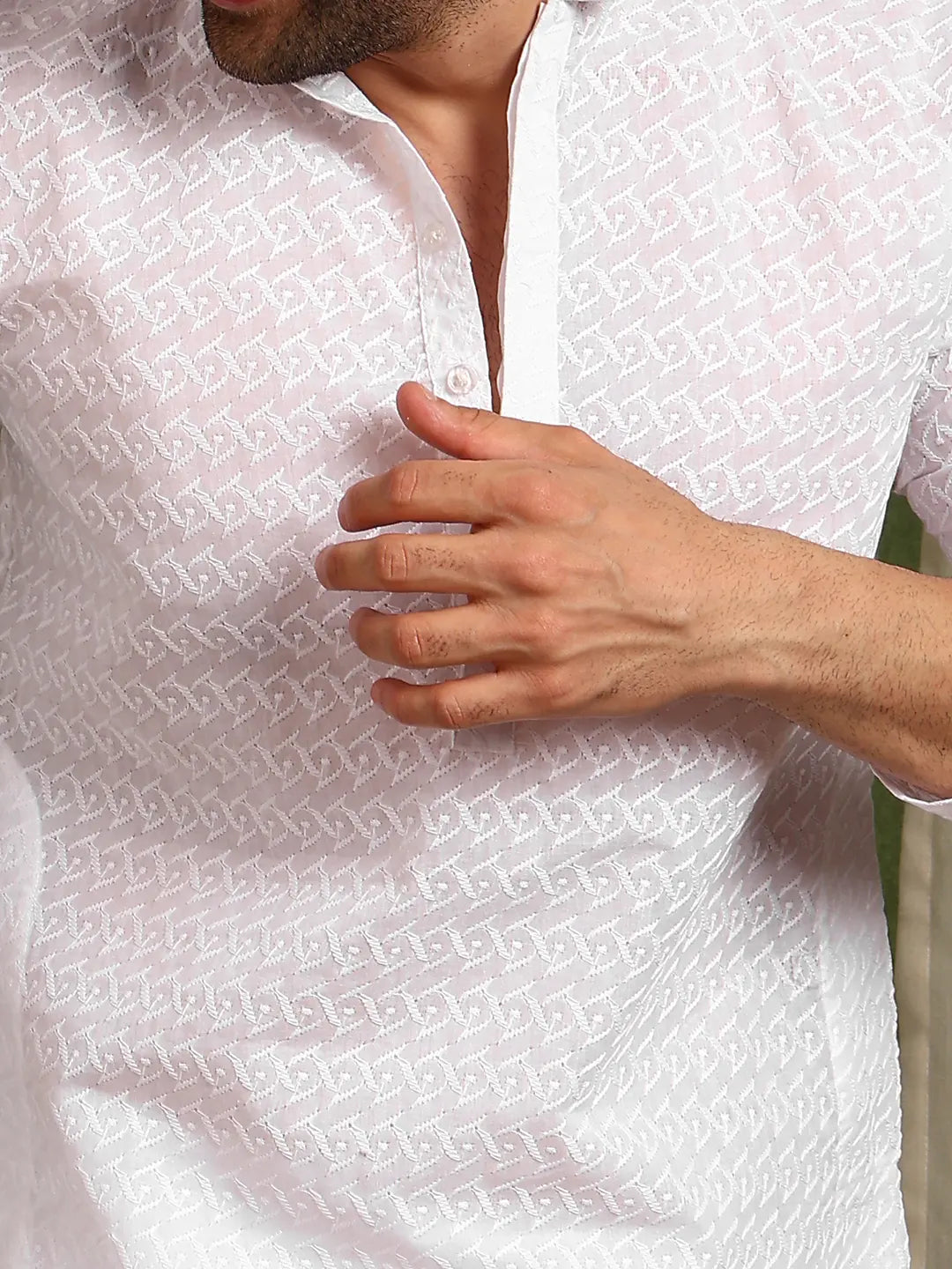 Men Embroidered Chikankari Cotton Kurta